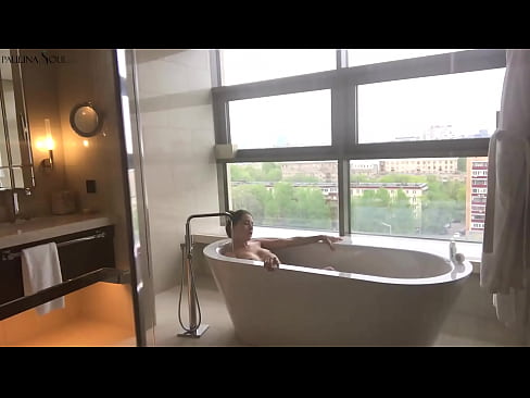 ❤️ عزیزم فوق العاده با شور و شوق بیدمشک خود را در حمام تکان می دهد ❤️ پورنو fb در ما fa.virtsextor.ru ❌️❤